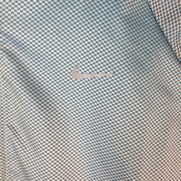 Nike Women Windbreaker with Hood - Picture 8 of 8